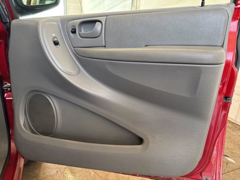 Used 2006 Dodge Grand Caravan SE image 27
