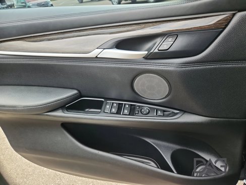 Used 2015 BMW X6 xDrive50i image 15