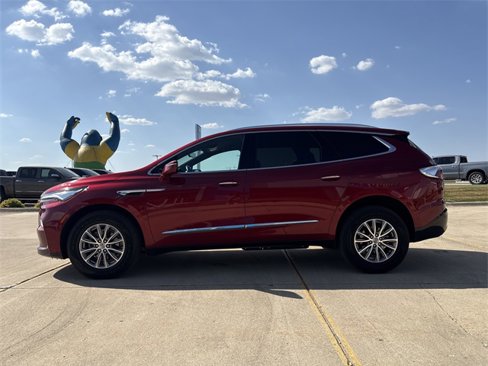 Used 2024 Buick Enclave Premium image 5
