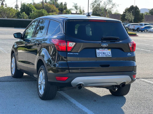 Used 2019 Ford Escape SE image 32