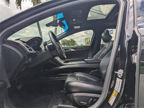 Used 2019 Lincoln MKZ Reserve image 6