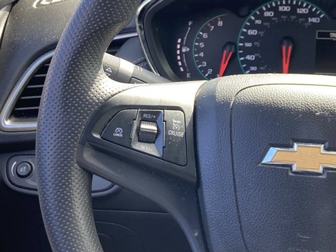 Used 2022 Chevrolet Trax LS w/ Tint and Cruise Package image 14
