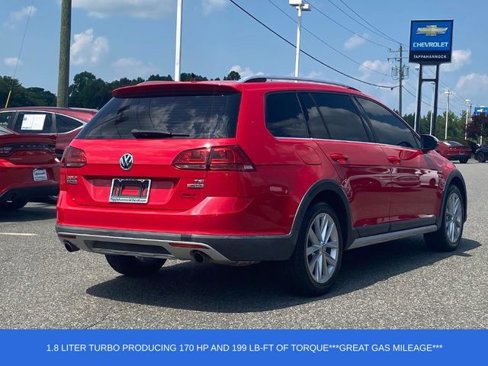 Used 2017 Volkswagen Golf Alltrack S image 7
