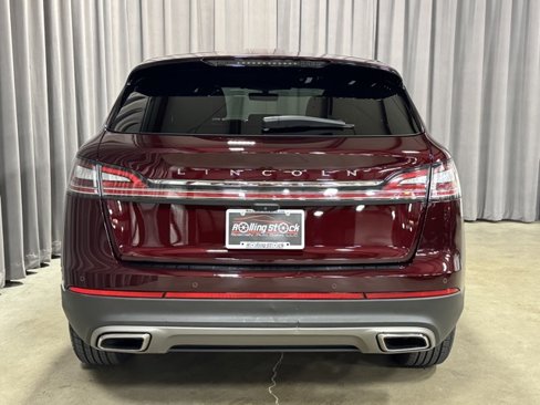 Used 2022 Lincoln Nautilus Reserve image 6