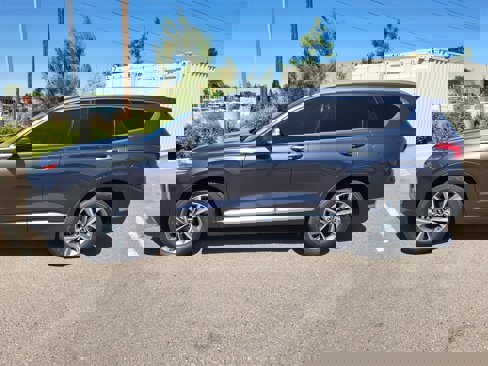 Used 2020 Hyundai Santa Fe SEL w/ Convenience + Premium Package image 4