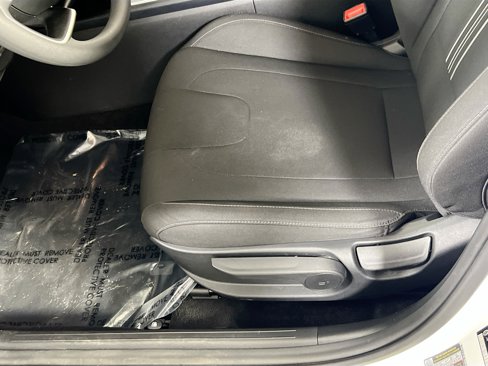 Used 2023 Hyundai Elantra SEL image 18