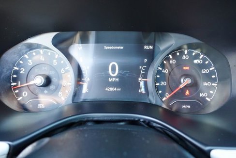 Used 2023 Jeep Compass Limited image 16