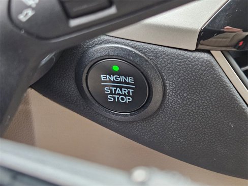 Used 2022 Ford Escape SEL image 21