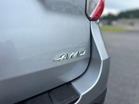 Used 2022 Ford Explorer XLT image 18