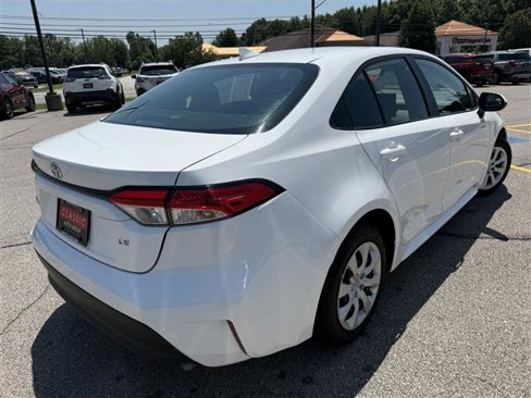 Used 2024 Toyota Corolla LE image 7