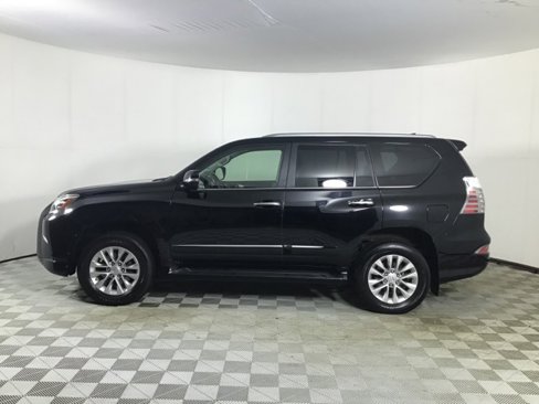 Used 2019 Lexus GX 460 image 4