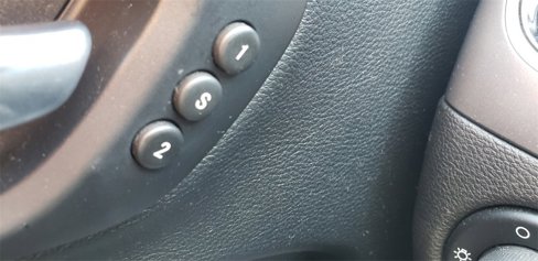 Used 2019 Jeep Cherokee Limited w/ Technology Group image 21