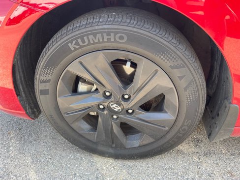 Used 2023 Hyundai Elantra SEL image 10