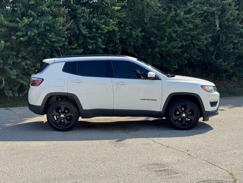 Used 2018 Jeep Compass Latitude w/ Popular Equipment Group image 4