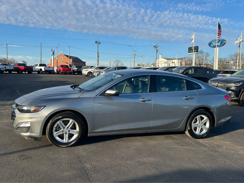 Used 2023 Chevrolet Malibu LT image 1