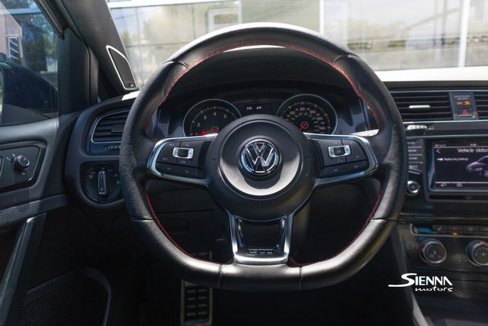 Used 2015 Volkswagen GTI SE image 29