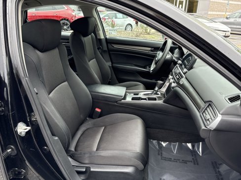 Used 2018 Honda Accord LX image 24