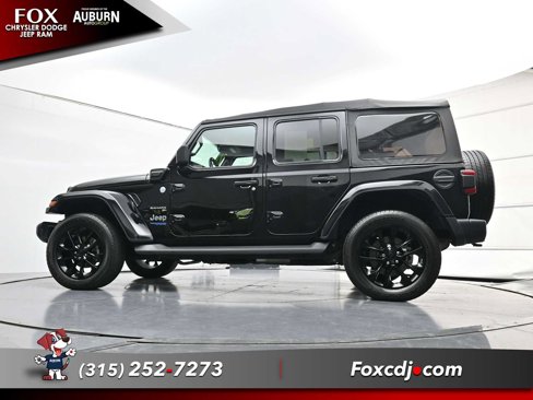 Used 2021 Jeep Wrangler Sahara w/ Cold Weather Group image 19