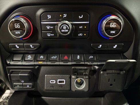 Used 2019 Chevrolet Silverado 1500 RST image 17