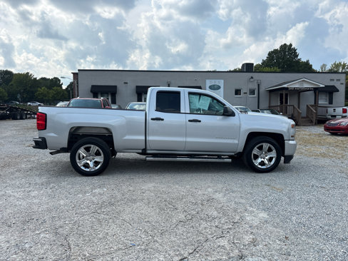 Used 2017 Chevrolet Silverado 1500 Custom w/ Custom Convenience Package image 7