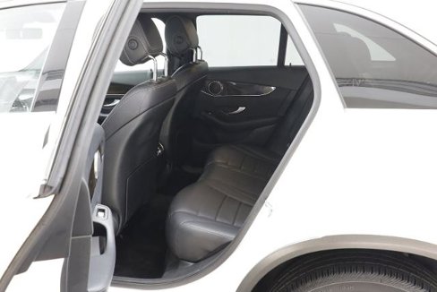 Used 2020 Mercedes-Benz GLC 300 image 15
