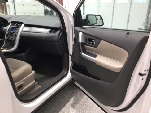 Used 2012 Ford Edge SEL image 18
