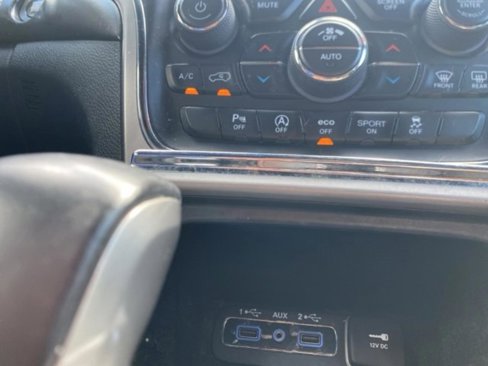 Used 2018 Jeep Grand Cherokee Laredo image 26