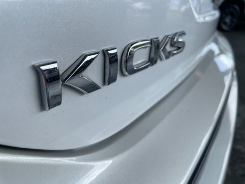 Used 2024 Nissan Kicks SV image 30
