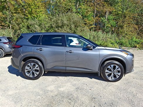 Used 2021 Nissan Rogue SV image 26