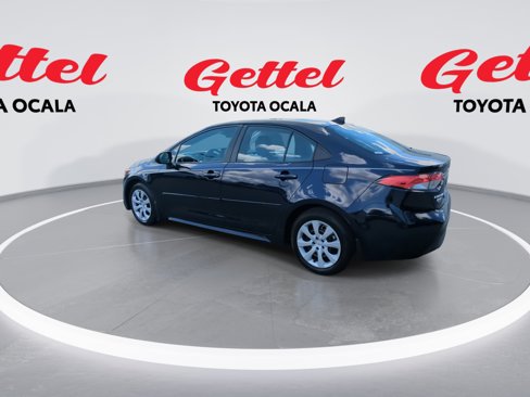Used 2023 Toyota Corolla LE image 6