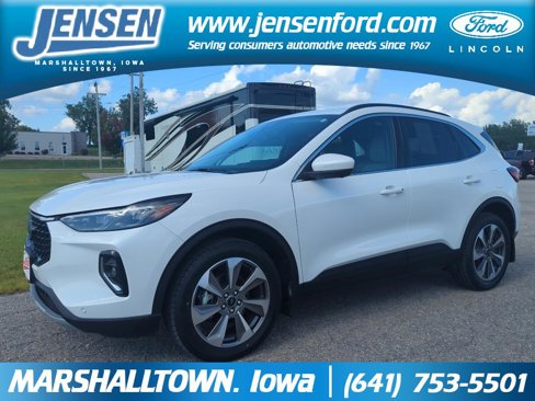 Used 2023 Ford Escape Platinum image 1