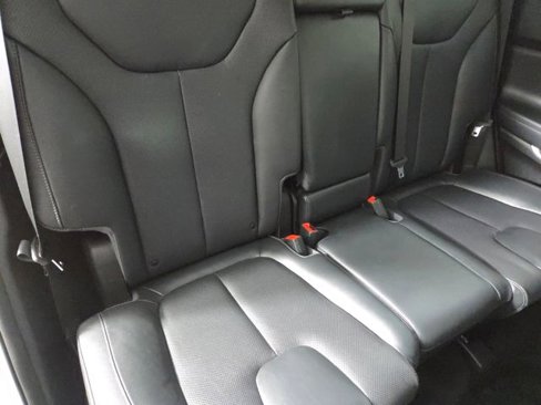Used 2020 Hyundai Santa Fe Limited image 21