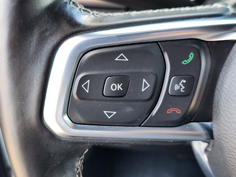 Used 2020 Jeep Wrangler Unlimited Sahara image 24