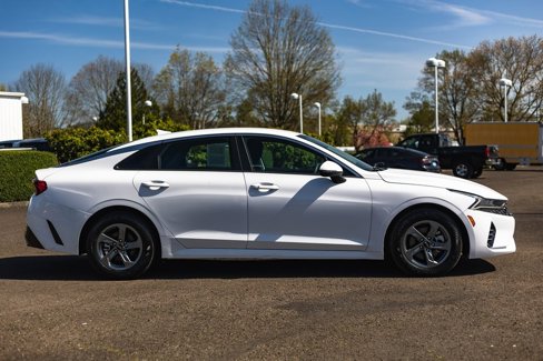 Used 2021 Kia K5 LXS image 8