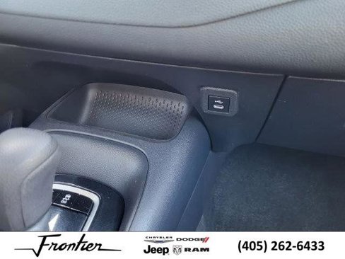 Used 2023 Toyota Corolla LE image 19