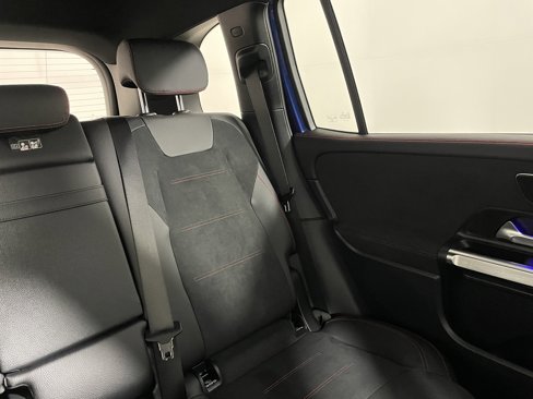 Used 2024 Mercedes-Benz GLB 250 image 15