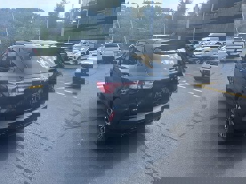 Used 2022 Ford Escape SE w/ SE Sport Appearance Package image 7