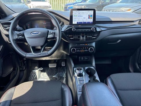 Used 2024 Ford Escape ST-Line image 9