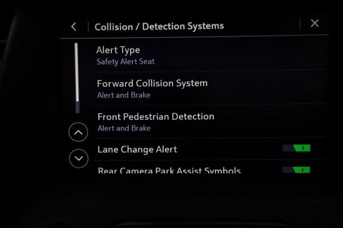 Used 2020 GMC Acadia SLT w/ Driver Alert Package II image 35