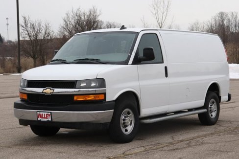 Used 2023 Chevrolet Express 2500 w/ Driver Convenience Package image 3