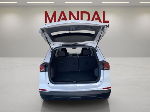 Used 2023 Chevrolet Equinox LS w/ LS Convenience Package image 17