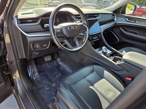Used 2022 Jeep Grand Cherokee L Limited image 12