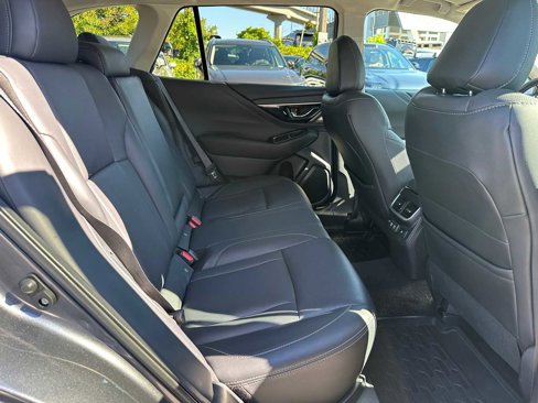 Used 2022 Subaru Outback Limited image 13