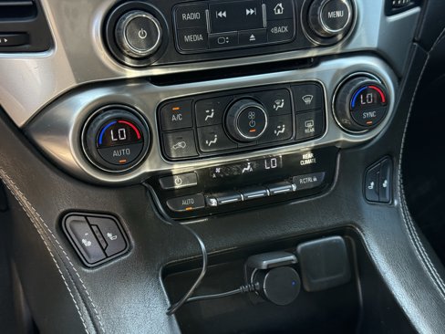 Used 2019 Chevrolet Suburban LT image 22