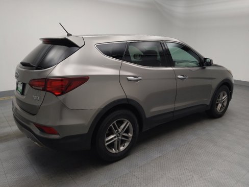 Used 2018 Hyundai Santa Fe Sport image 10