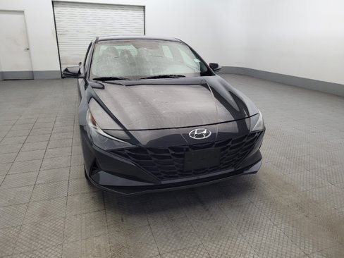 Used 2023 Hyundai Elantra SEL image 14