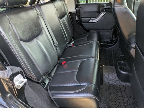 Certified 2016 Jeep Wrangler Unlimited Rubicon image 23