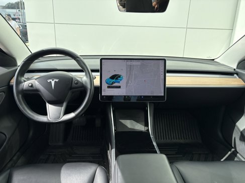 Used 2018 Tesla Model 3 Long Range image 18