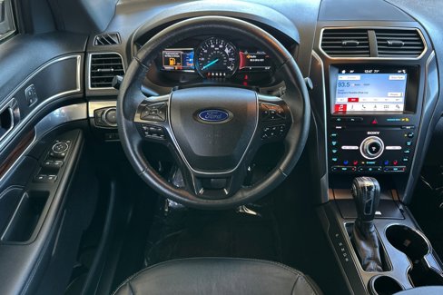 Used 2019 Ford Explorer Limited w/ Class III Trailer Tow Package image 17