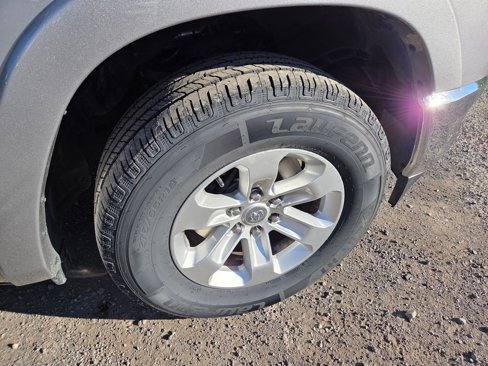 Used 2020 RAM 1500 Laramie image 9